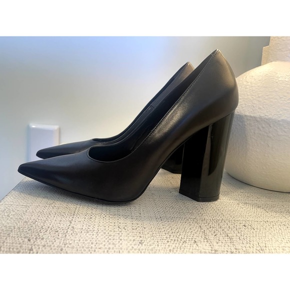 Kenneth Cole New York Shoes - Black Timeless Block Heel Deep Pointed Toe Pumps Size 8.5 Runs Small
